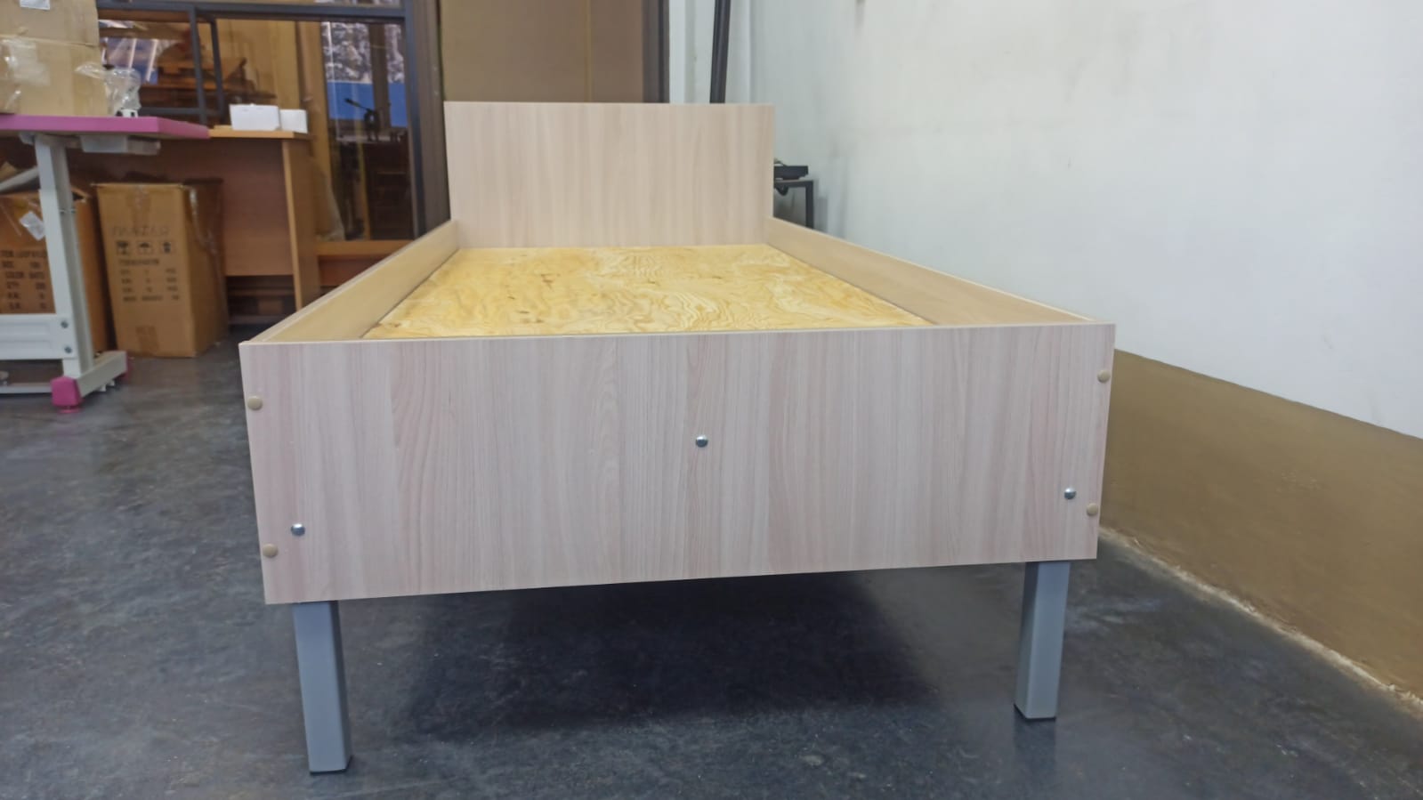 картинка Кровать односпальная 90×200